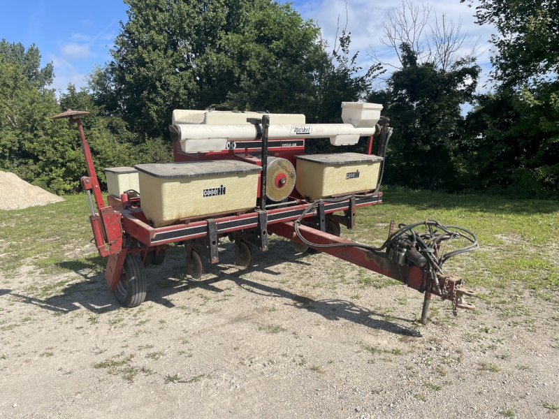 1986 CASE IH CYCLO AIR 800 4 ROW PLANTER