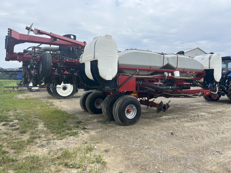 2014 CASE IH 1245 PLANTER