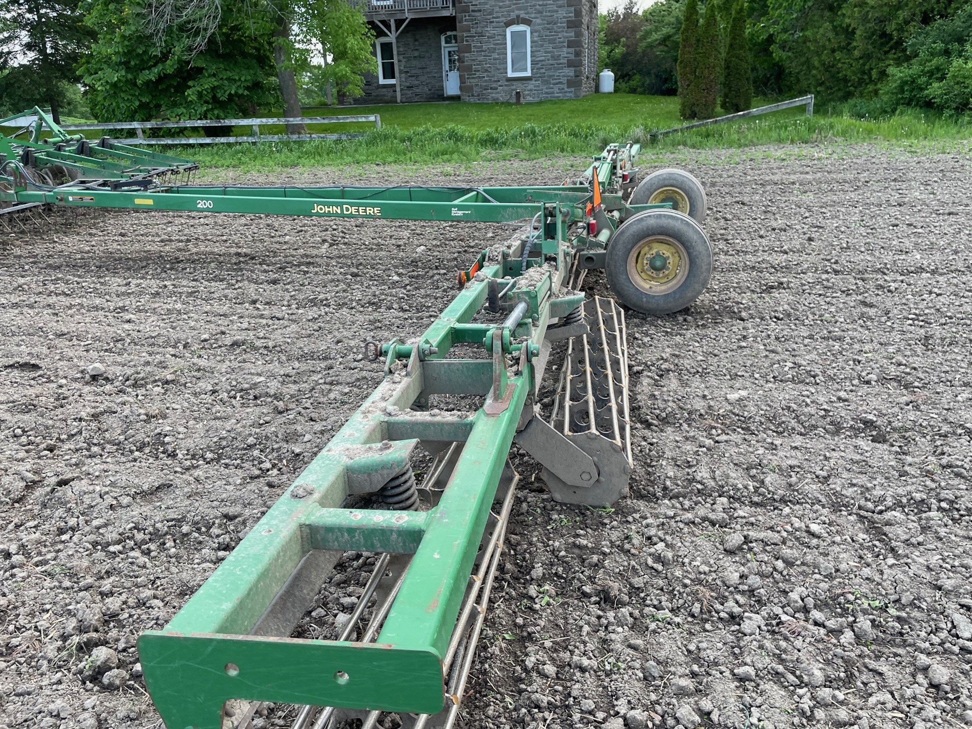 2004 JOHN DEERE 200-36 SEEDBED FINISHER (CRUMBLER)