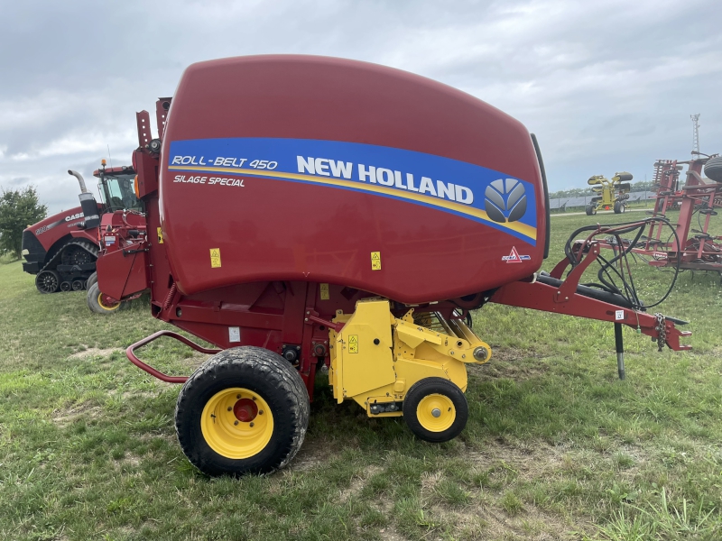 2019 NEW HOLLAND RB450 ROUND BALER