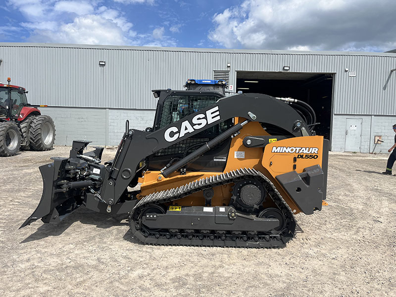 2024 CASE DL550 MINOTAUR COMPACT DOZER LOADER