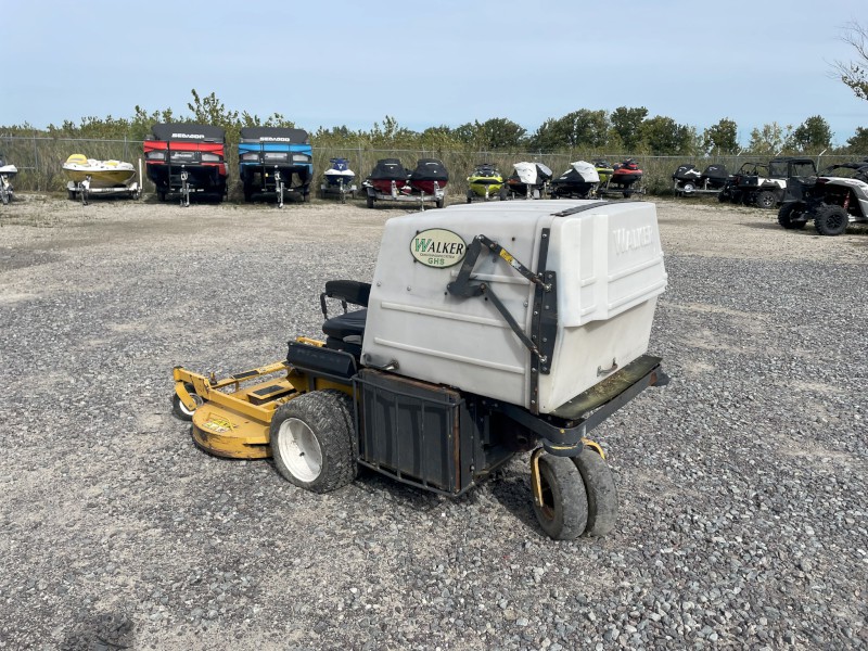 2012 WALKER MDDGHS RIDING MOWER