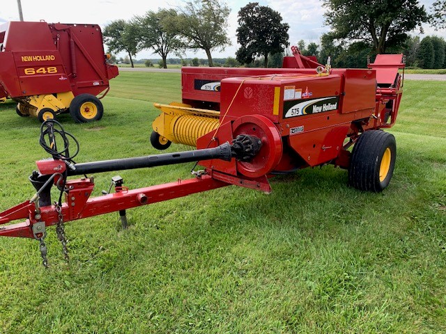 2007 NEW HOLLAND 575 SQUARE BALER