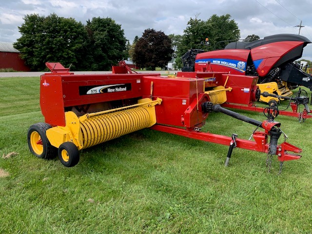 2007 NEW HOLLAND 575 SQUARE BALER