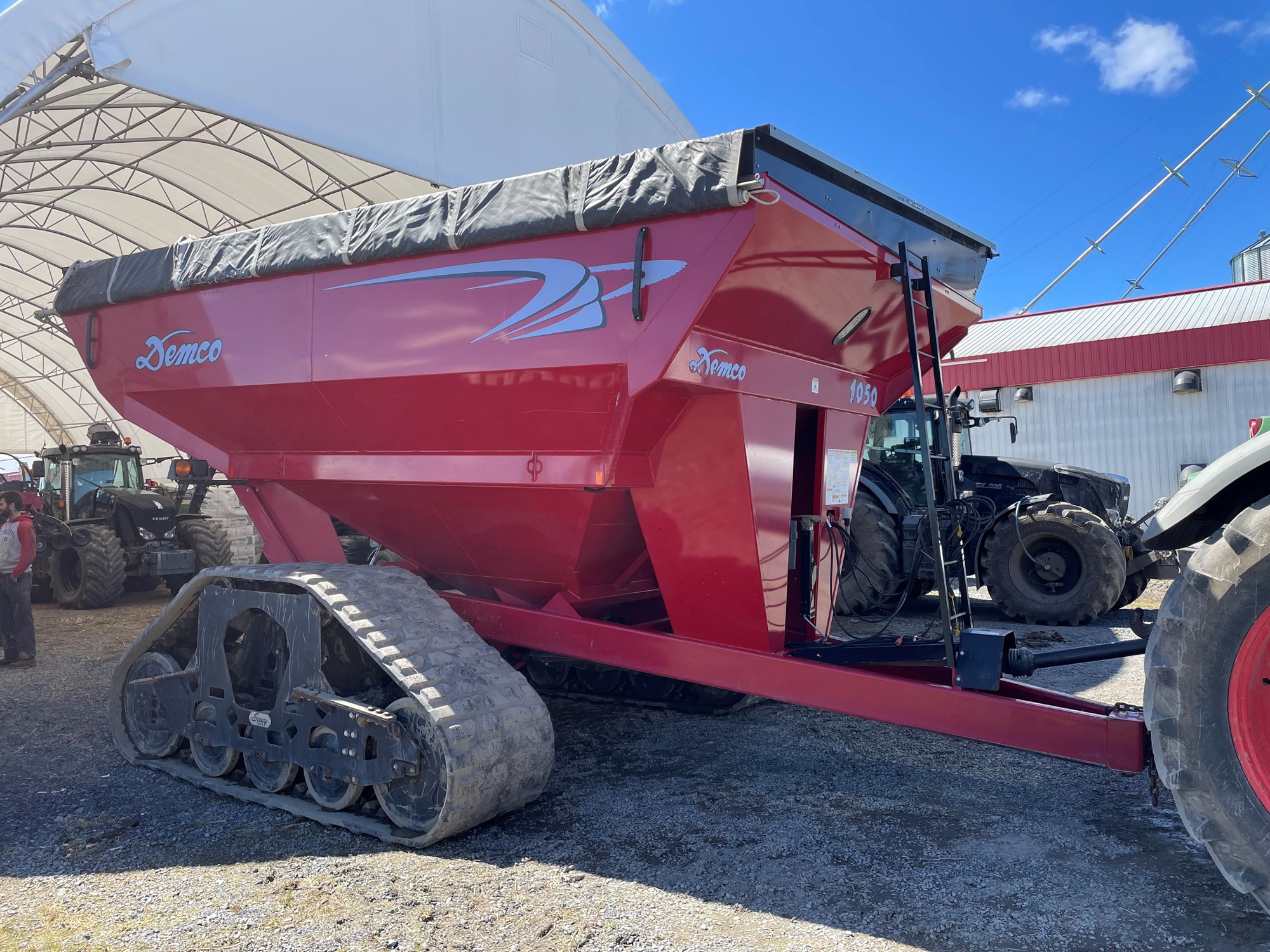 2013 DEMCO 1050 GRAIN CART