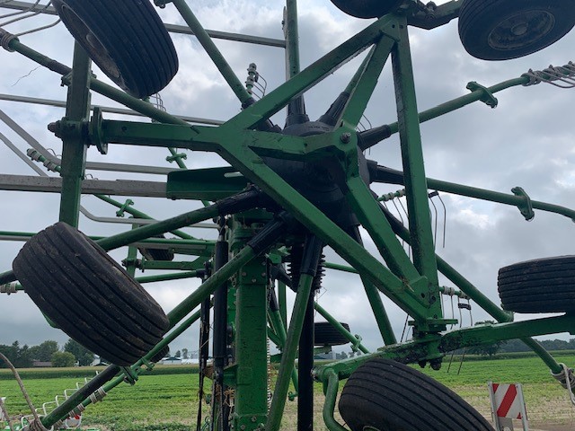 2021 SAMASZ Z2-840H 2-ROTOR CENTER DELIVERY RAKE