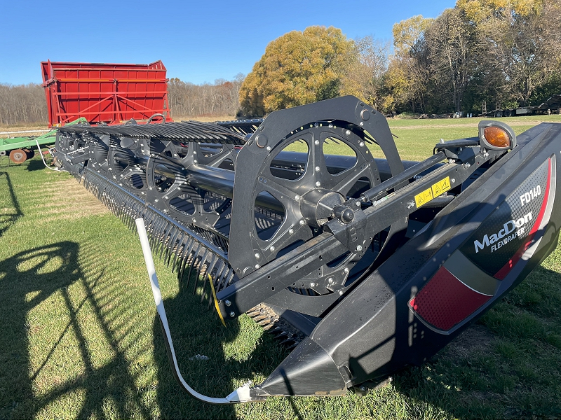 2019 MACDON FD140 HEADER