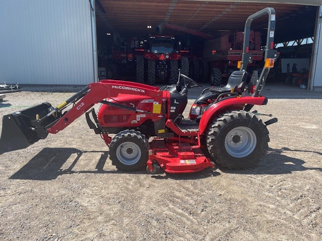 2017 MCCORMICK X1.25 COMPACT TRACTOR