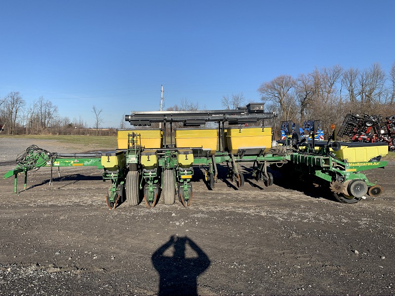 2013 JOHN DEERE 1770 PLANTER