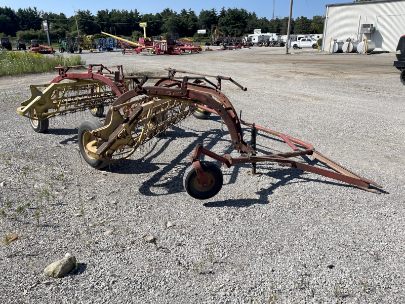 NEW HOLLAND TANDEM 56B RAKE