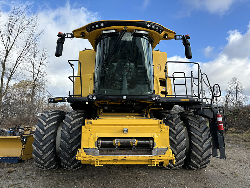 2020 NEW HOLLAND CR8.90 COMBINE***12 MONTH INTEREST WAIVER***