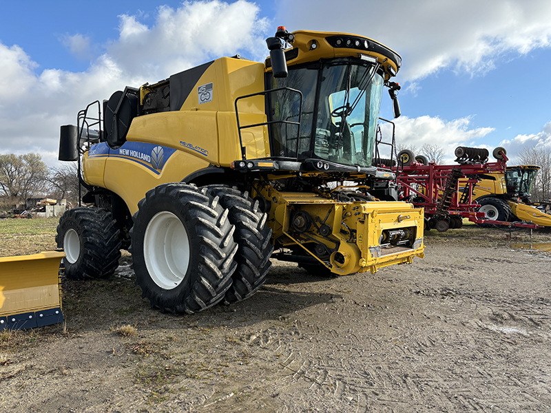 2020 NEW HOLLAND CR8.90 COMBINE***12 MONTH INTEREST WAIVER***