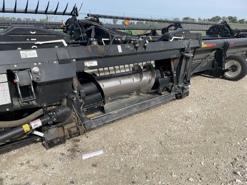 2018 MACDON FD75-40 HEADER COMBINE