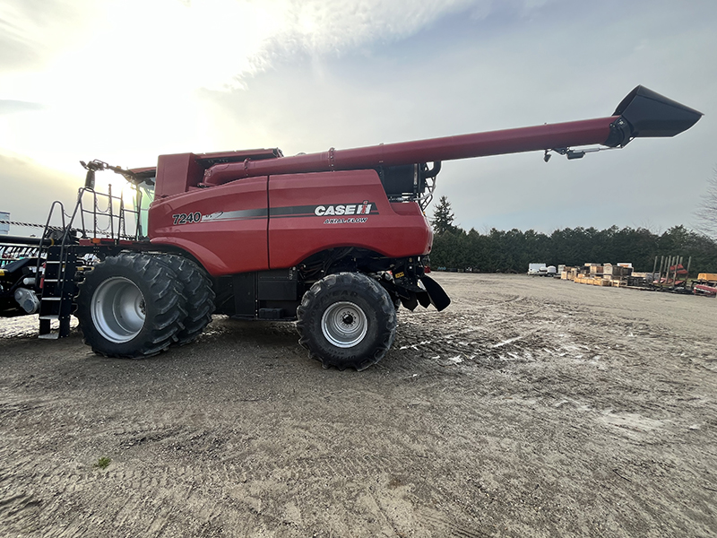 2017 CASE IH 7240 AXIAL FLOW COMBINE