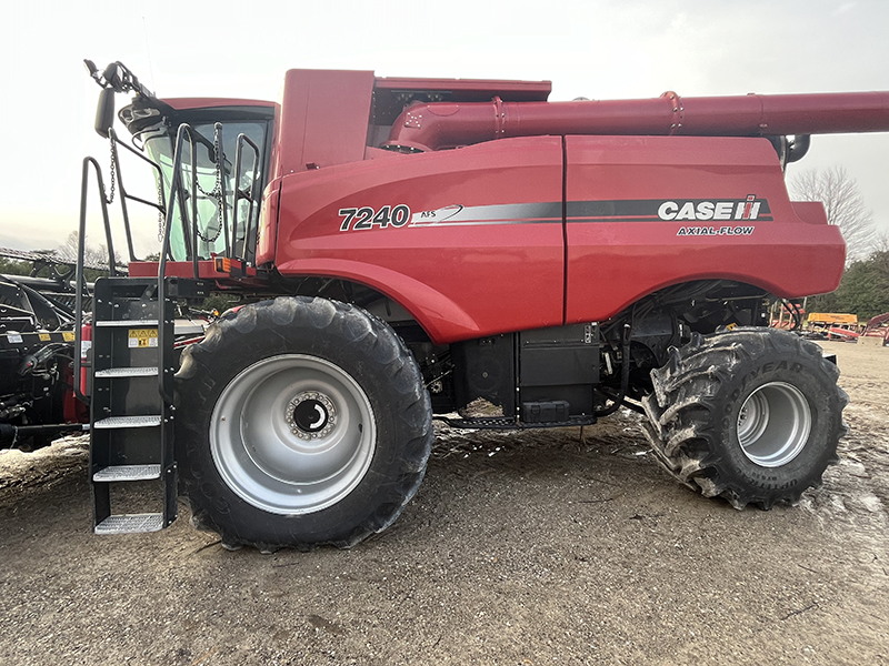 2017 CASE IH 7240 AXIAL FLOW COMBINE