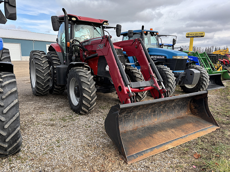 2016 CASE IH PUMA 165 TRACTOR WITH LOADER