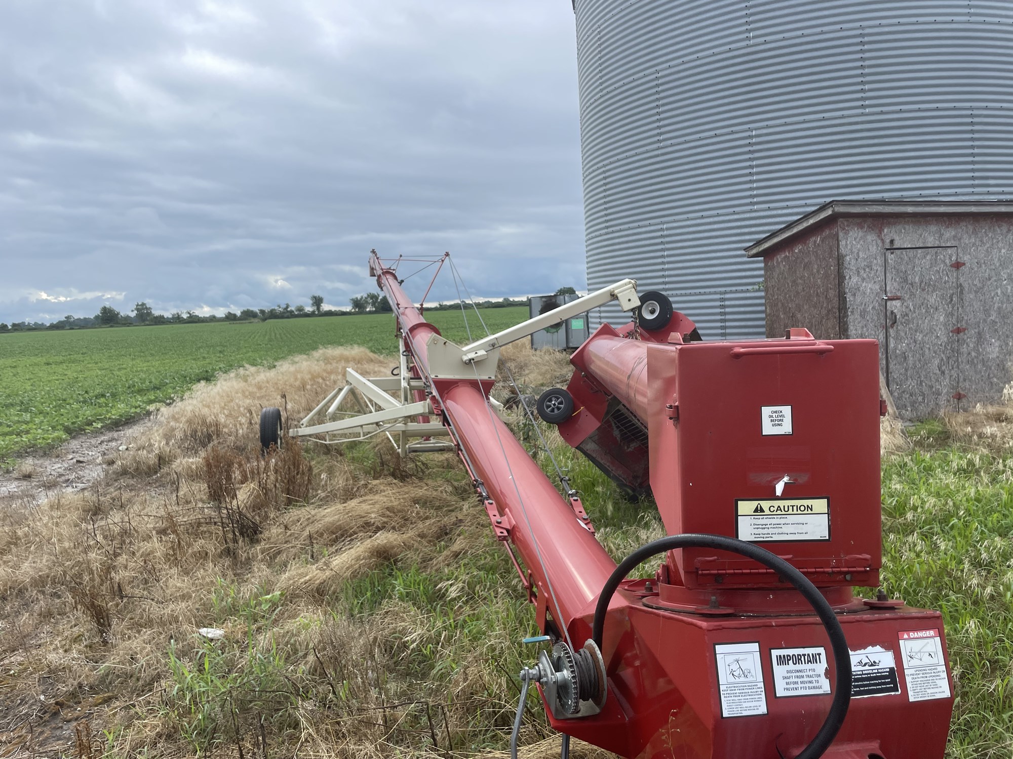 2013 BUHLER FARM KING 1060TM GRAIN AUGER