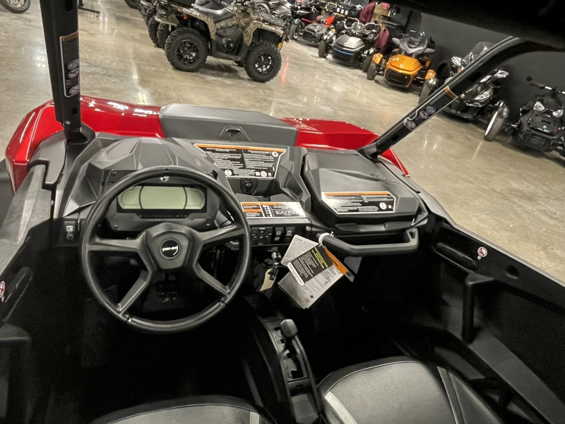 ATV & Utility Vehicles  2025 CAN-AM COMMANDER XT 700 SIDE BY SIDE Photo