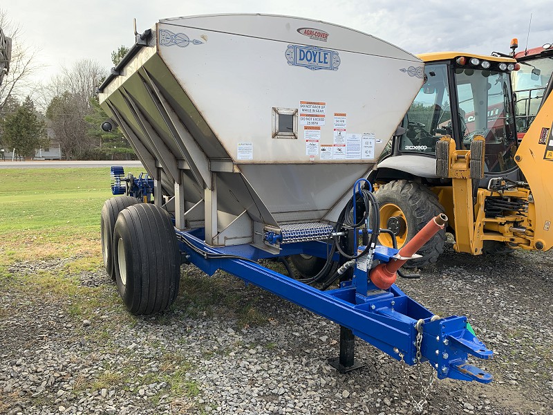 2024 DOYLE 8 TON FERTILIZER SPREADER