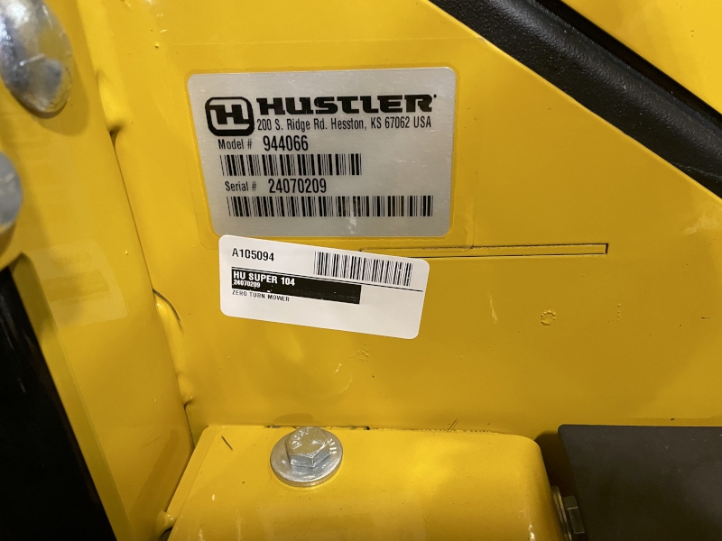 2024 HUSTLER SUPER 104 COMMERCIAL WIDE AREA ZERO TURN MOWER