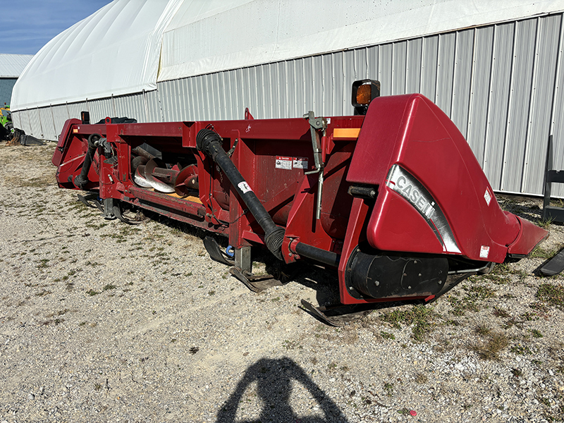 2011 CASE IH 2608 CORN HEAD