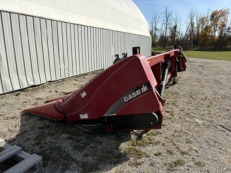 2011 CASE IH 2608 CORN HEAD