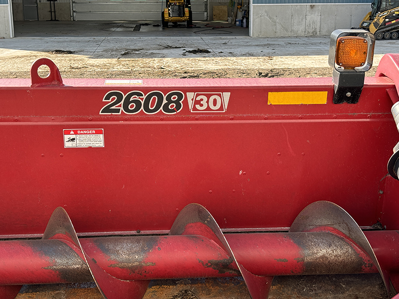 2011 CASE IH 2608 CORN HEAD