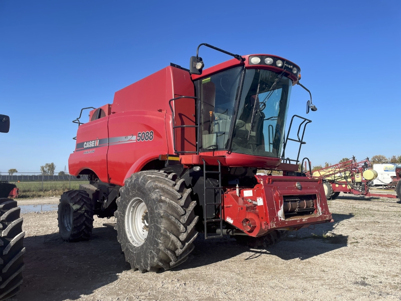 2011 CASE IH 5088 COMBINE