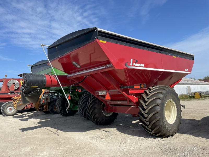 2022 PARKER 1042 GRAIN CART