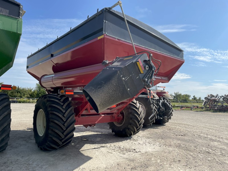 2022 PARKER 1042 GRAIN CART