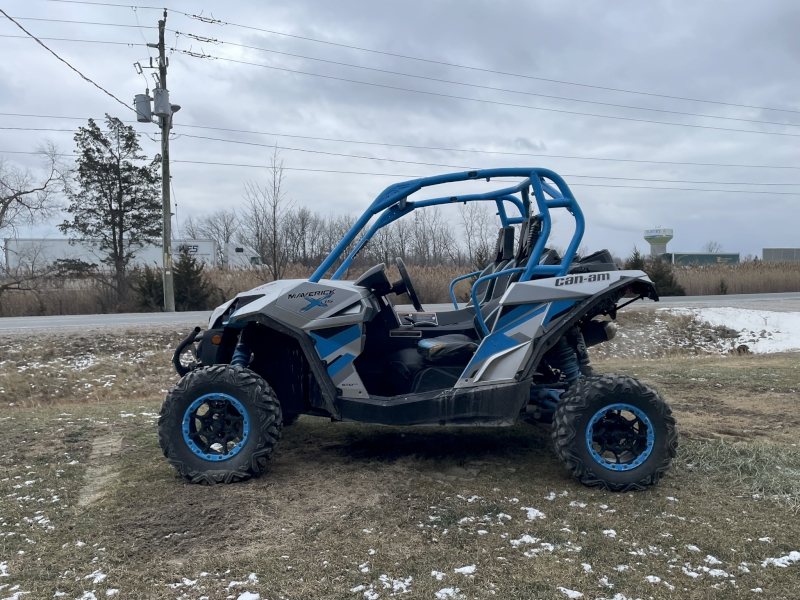 ATV & Utility Vehicles  2016 CAN-AM MAVERICK XDS DPS SIDE BY SIDE Photo