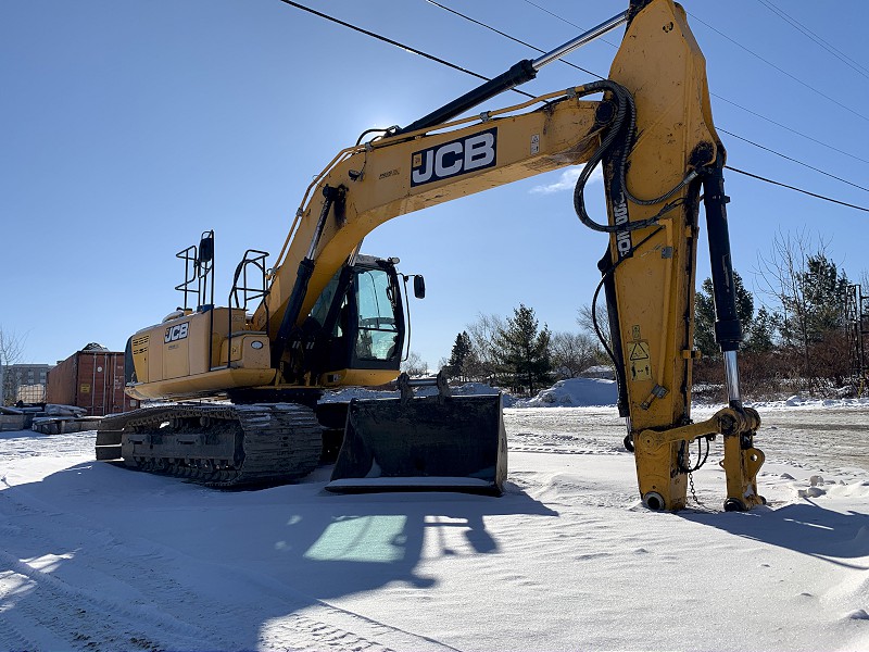 2018 JCB 220LC EXCAVATOR