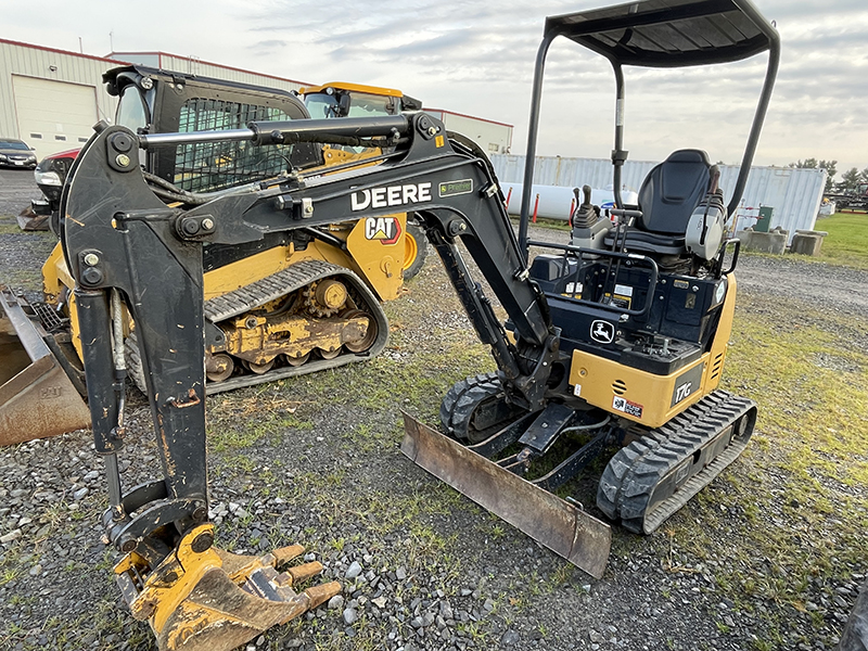 2016 JOHN DEERE 17G MINI EXCAVATOR