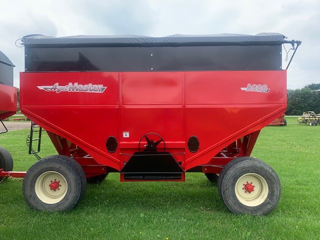 2024 AGRIMASTER 600 GRAVITY BOX