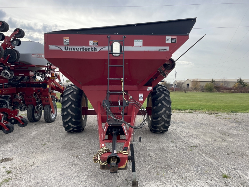 2011 UNVERFERTH 5225 GRAIN CART