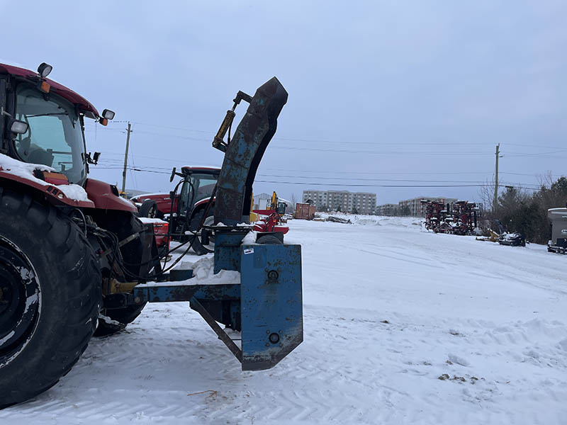 2000 LUCKNOW 102 INCH SNOWBLOWER