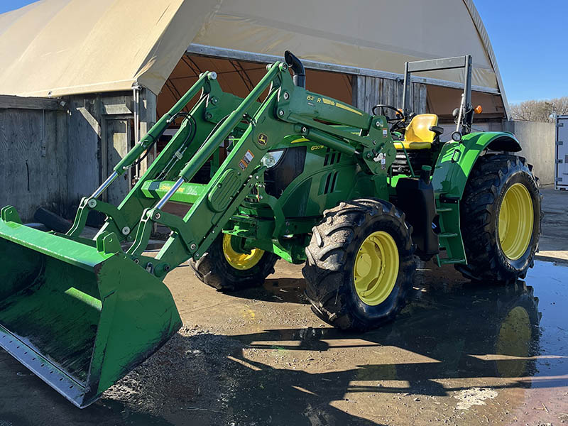 2017 JOHN DEERE 6120M TRACTOR