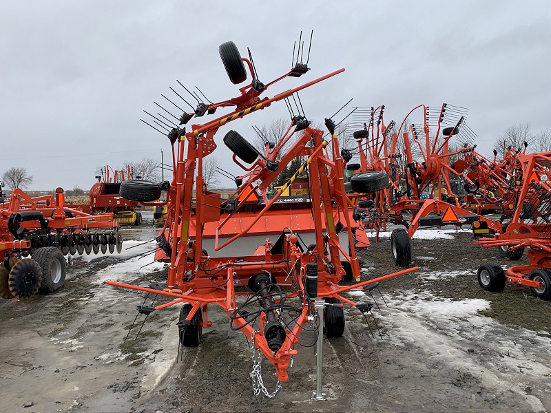 2025 KUHN GF 7803 THA HAY TEDDER