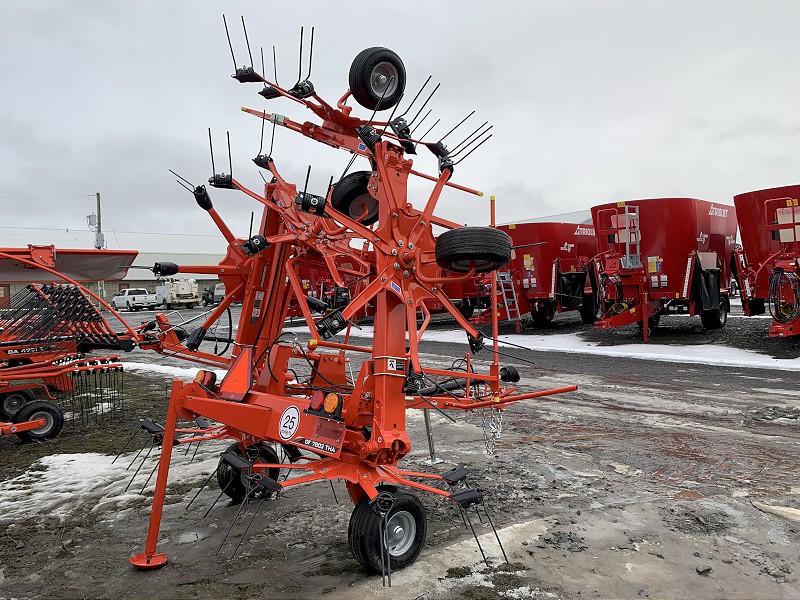 2025 KUHN GF 7803 THA HAY TEDDER