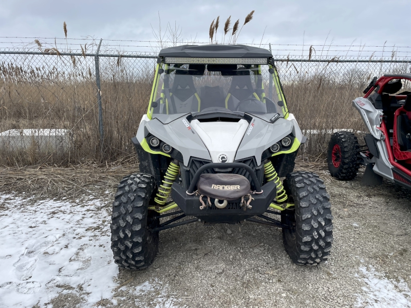 ATV & Utility Vehicles  2015 CAN-AM MAVERICK XDS TURBO SIDE-BY-SIDE Photo