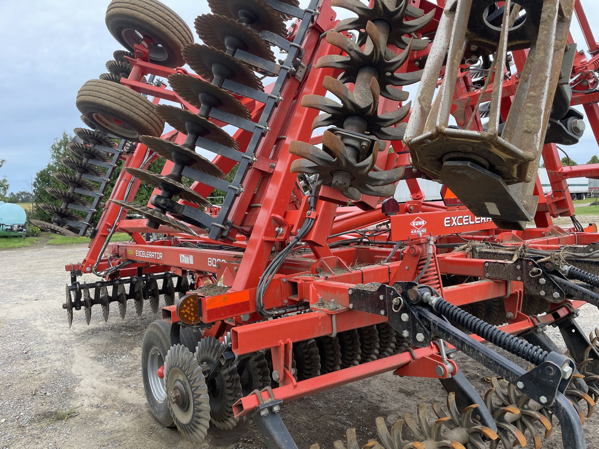 2016 KUHN EXCELERATOR 8000-30 VERTICAL TILLAGE