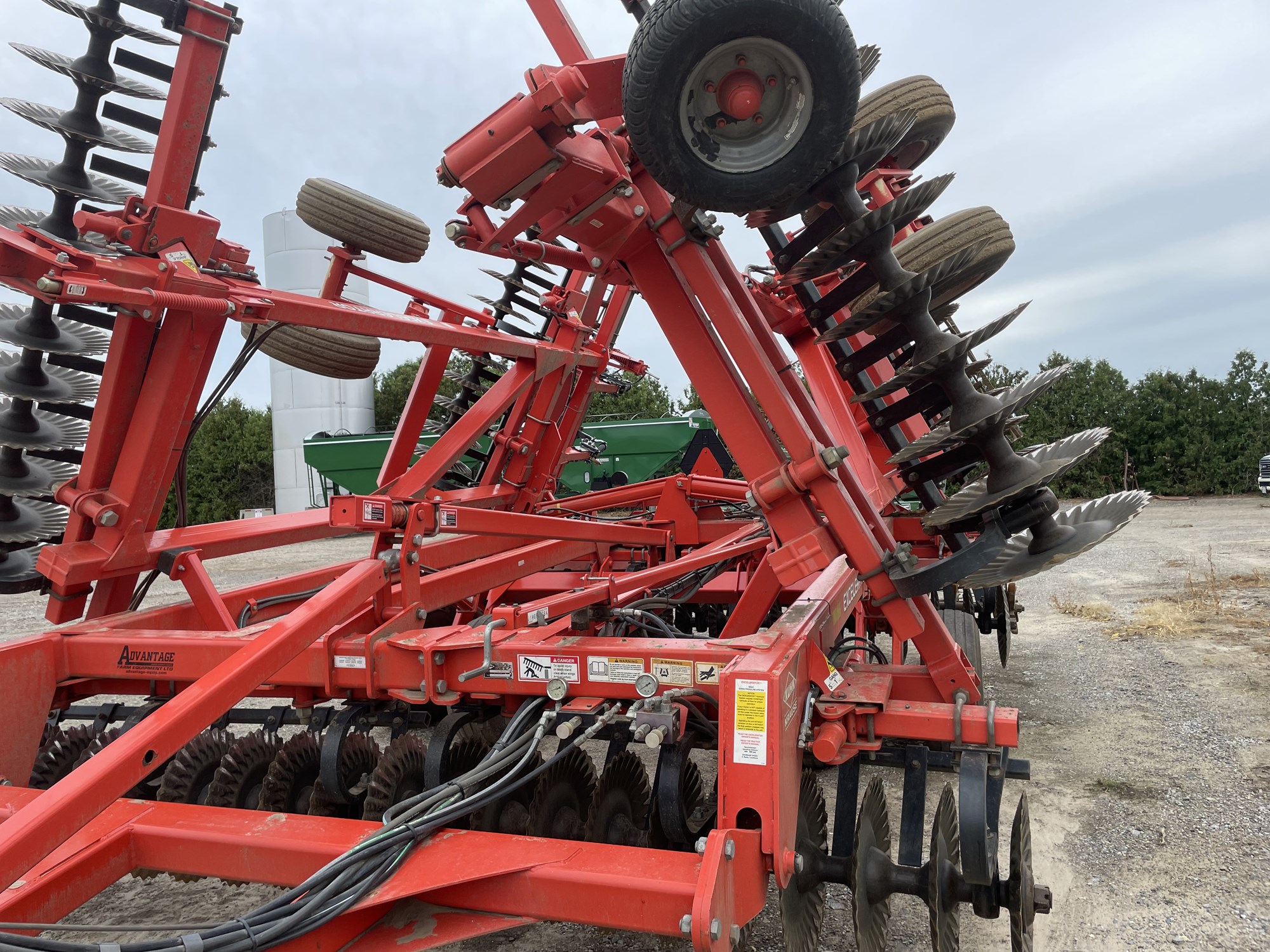 2016 KUHN EXCELERATOR 8000-30 VERTICAL TILLAGE