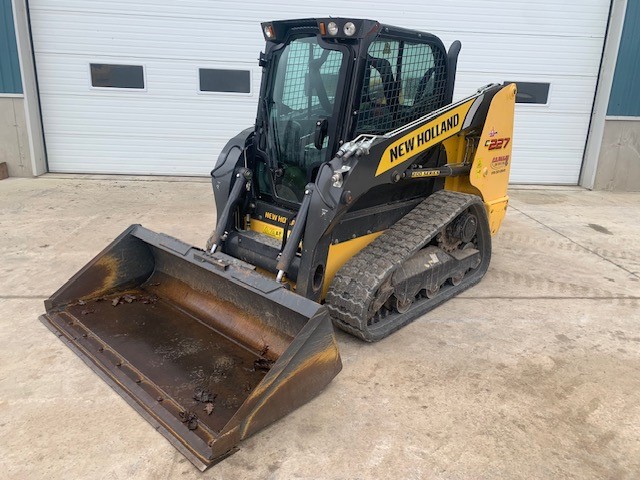 2019 NEW HOLLAND C227 COMPACT TRACK LOADER