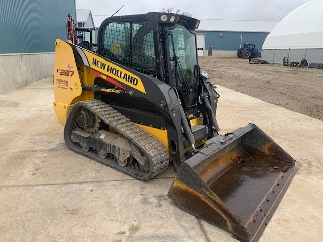 2019 NEW HOLLAND C227 COMPACT TRACK LOADER