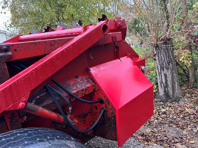 NH 195 MANURE SPREADER