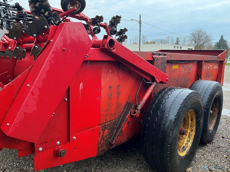 NH 195 MANURE SPREADER