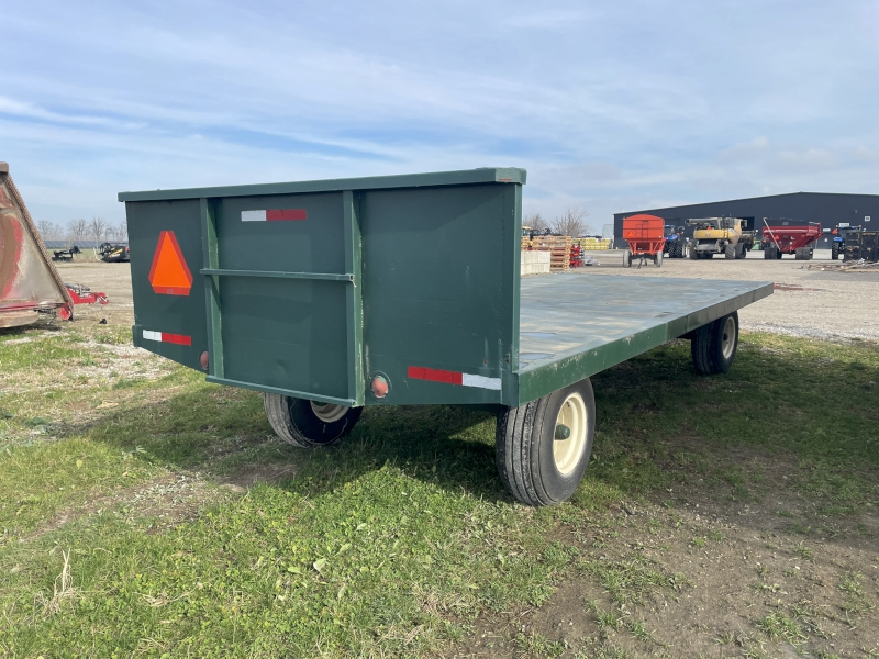 1997 FLAT RACK BALE WAGON