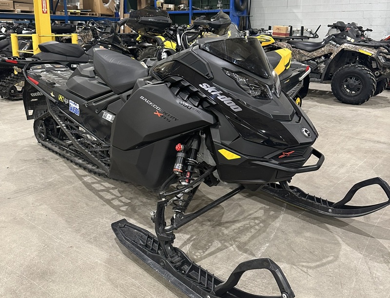 2024 SKI-DOO BACKCOUNTRY X-RS 850 E-TEC SNOWMOBILE