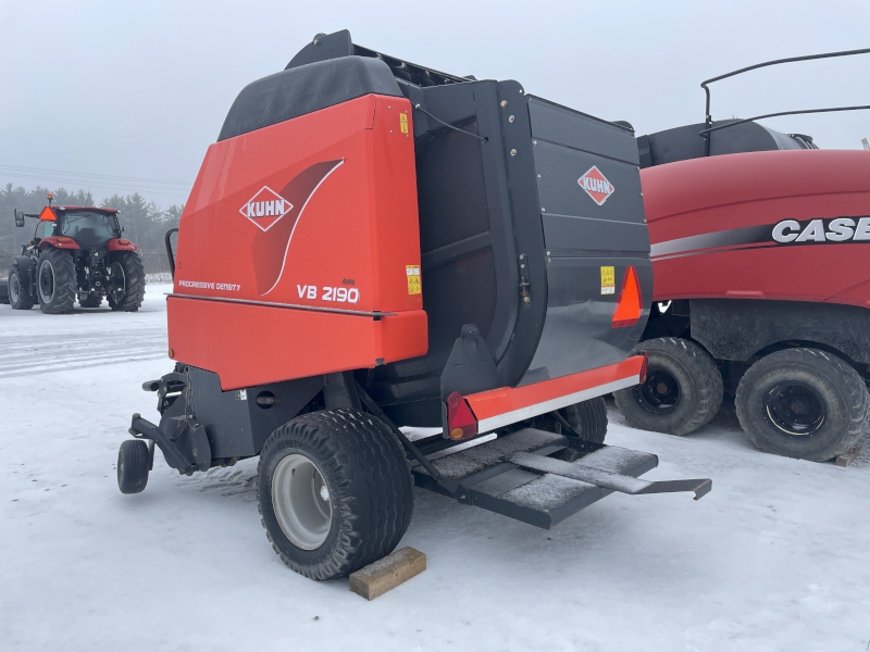 2011 KUHN VB2190 ROUND BALER