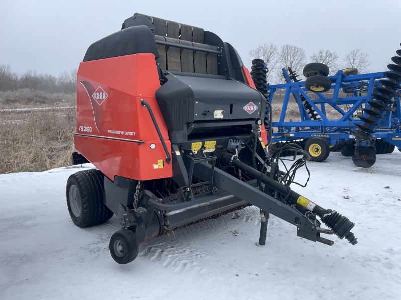 2011 KUHN VB2190 ROUND BALER